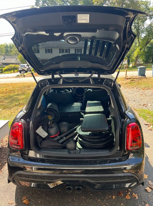 Mobile personal training equipment setup